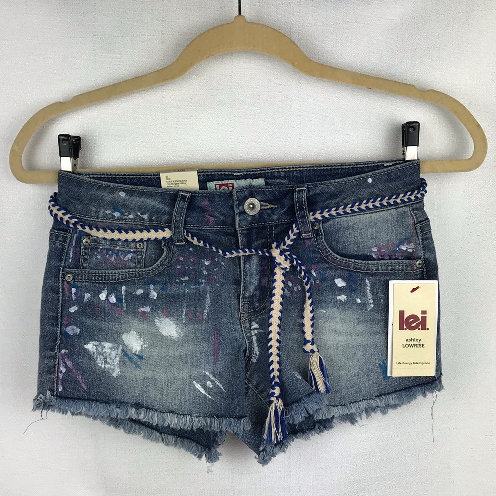NWT L.E.I. Juniors Low Rise Jean Shorts